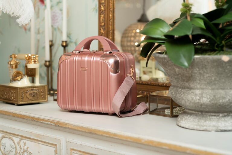 Finding the Perfect Luggage Accessories for Every Type of Traveler